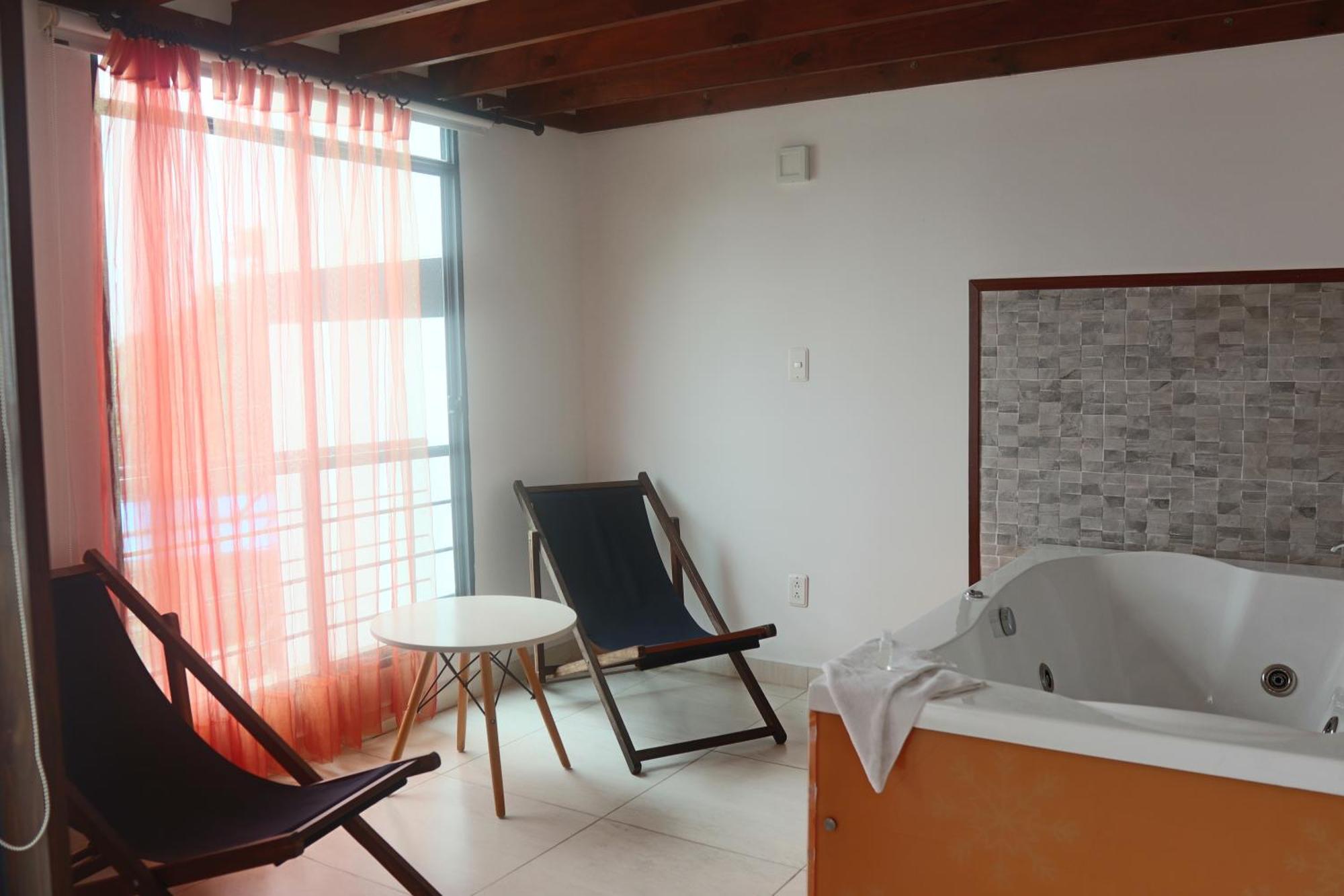 Hotel Syvanna Wellness And Spa Cerritos Ngoại thất bức ảnh