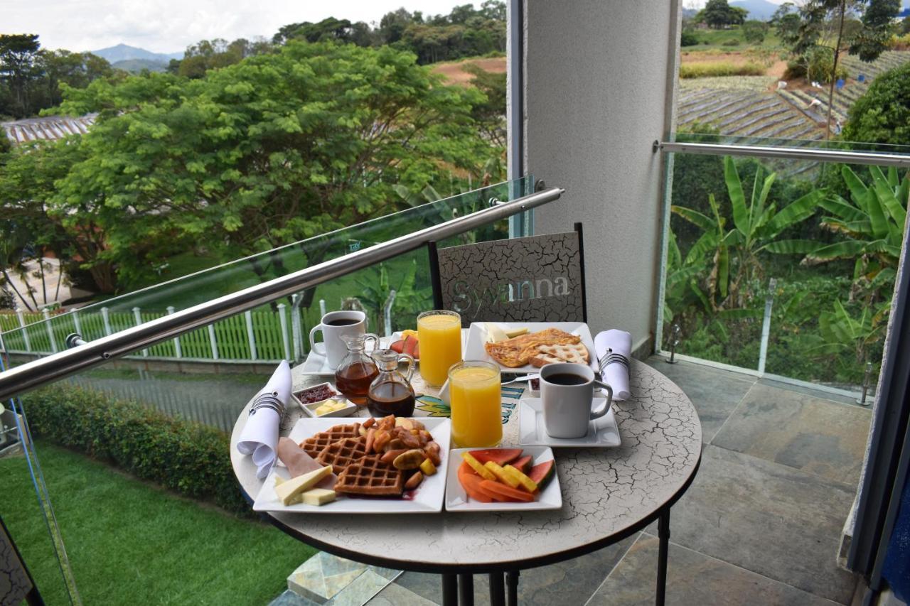 Hotel Syvanna Wellness And Spa Cerritos Ngoại thất bức ảnh