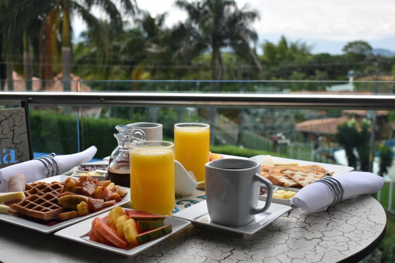 Hotel Syvanna Wellness And Spa Cerritos Ngoại thất bức ảnh