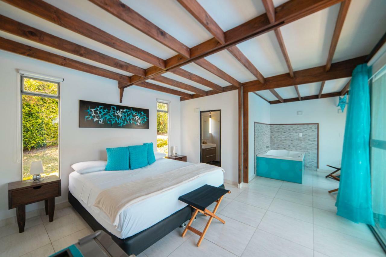 Hotel Syvanna Wellness And Spa Cerritos Ngoại thất bức ảnh